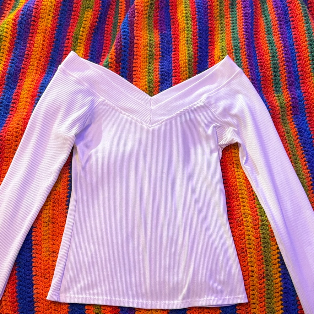 Chic White V-Neck Women's Blouse
